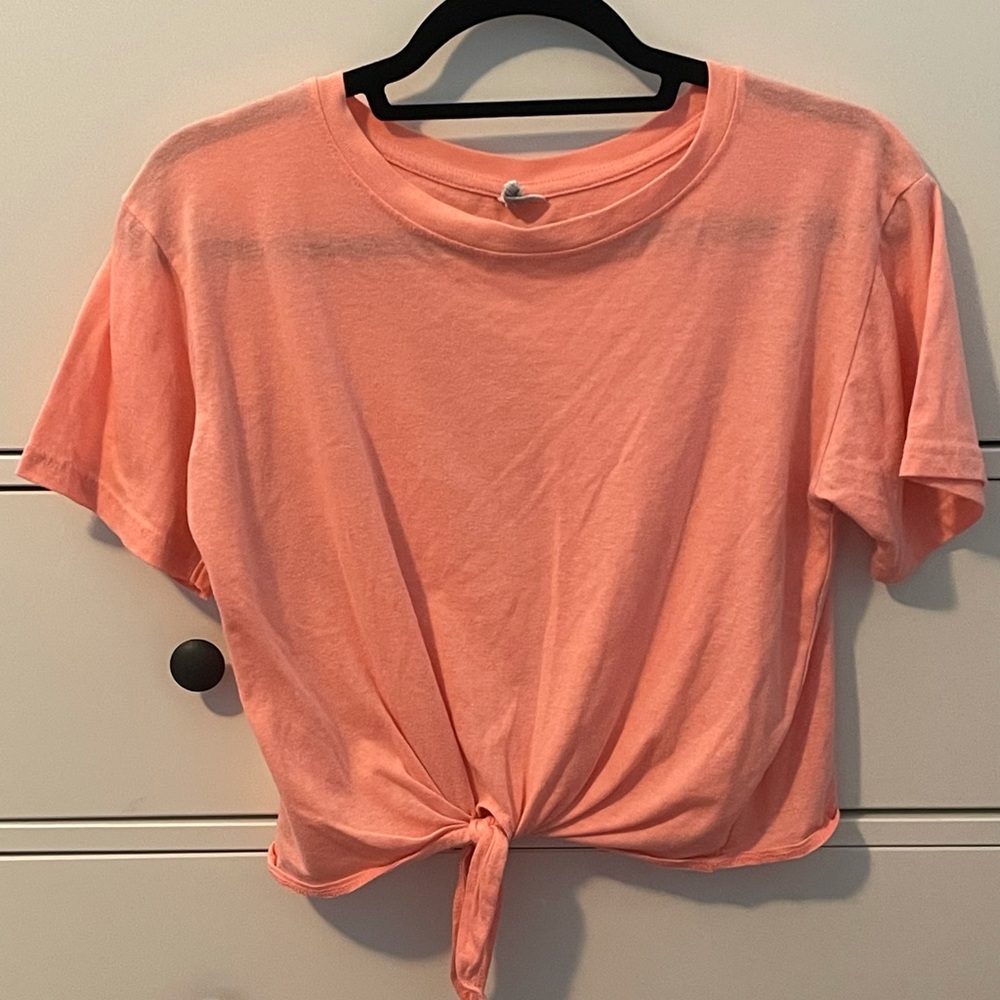 PINK TIED-FRONT TOP